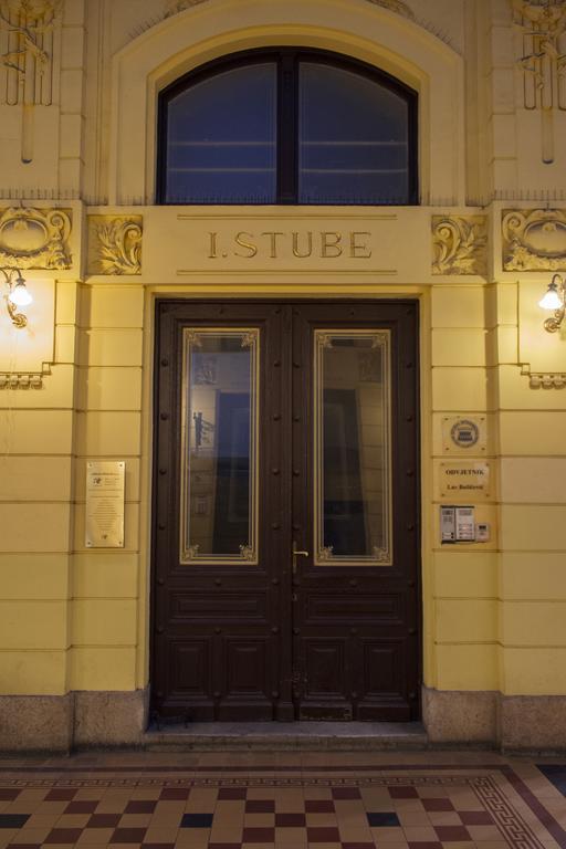 Octagon Main Square Apartment Zagreb Eksteriør billede